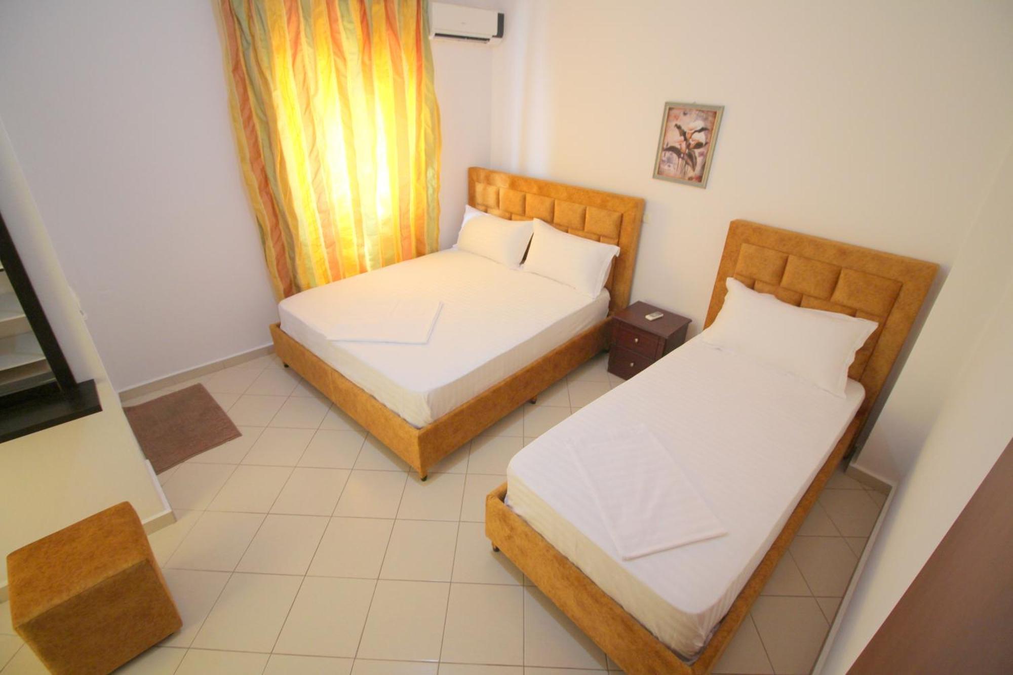 Lengu Holidays Houses Sarandë 外观 照片