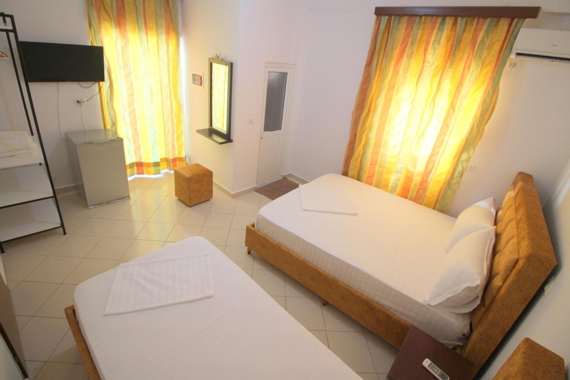 Lengu Holidays Houses Sarandë 外观 照片