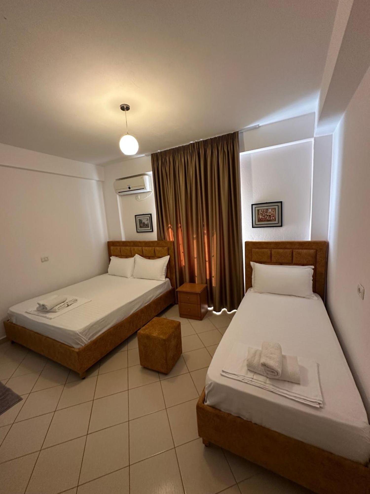 Lengu Holidays Houses Sarandë 外观 照片