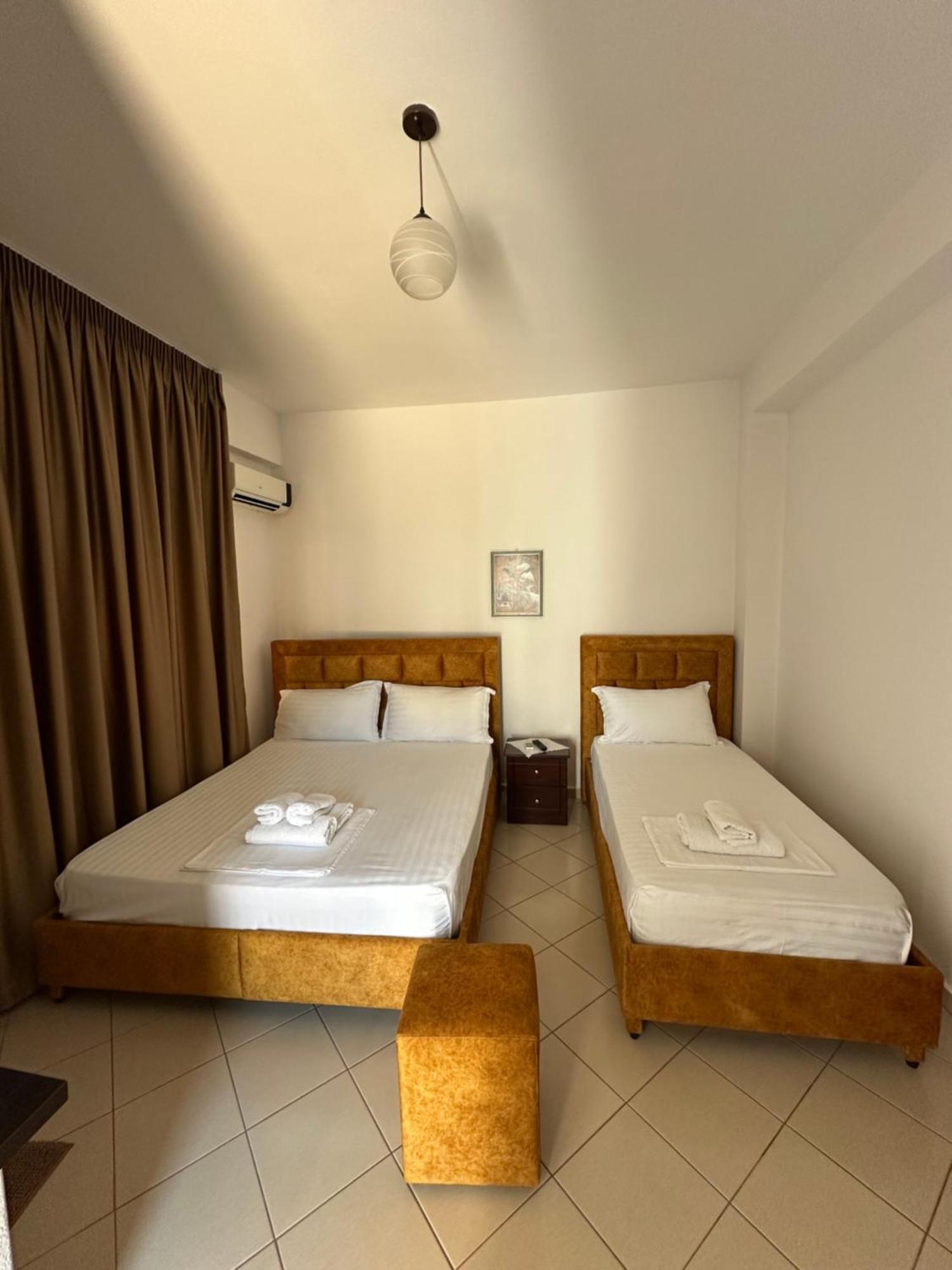 Lengu Holidays Houses Sarandë 外观 照片