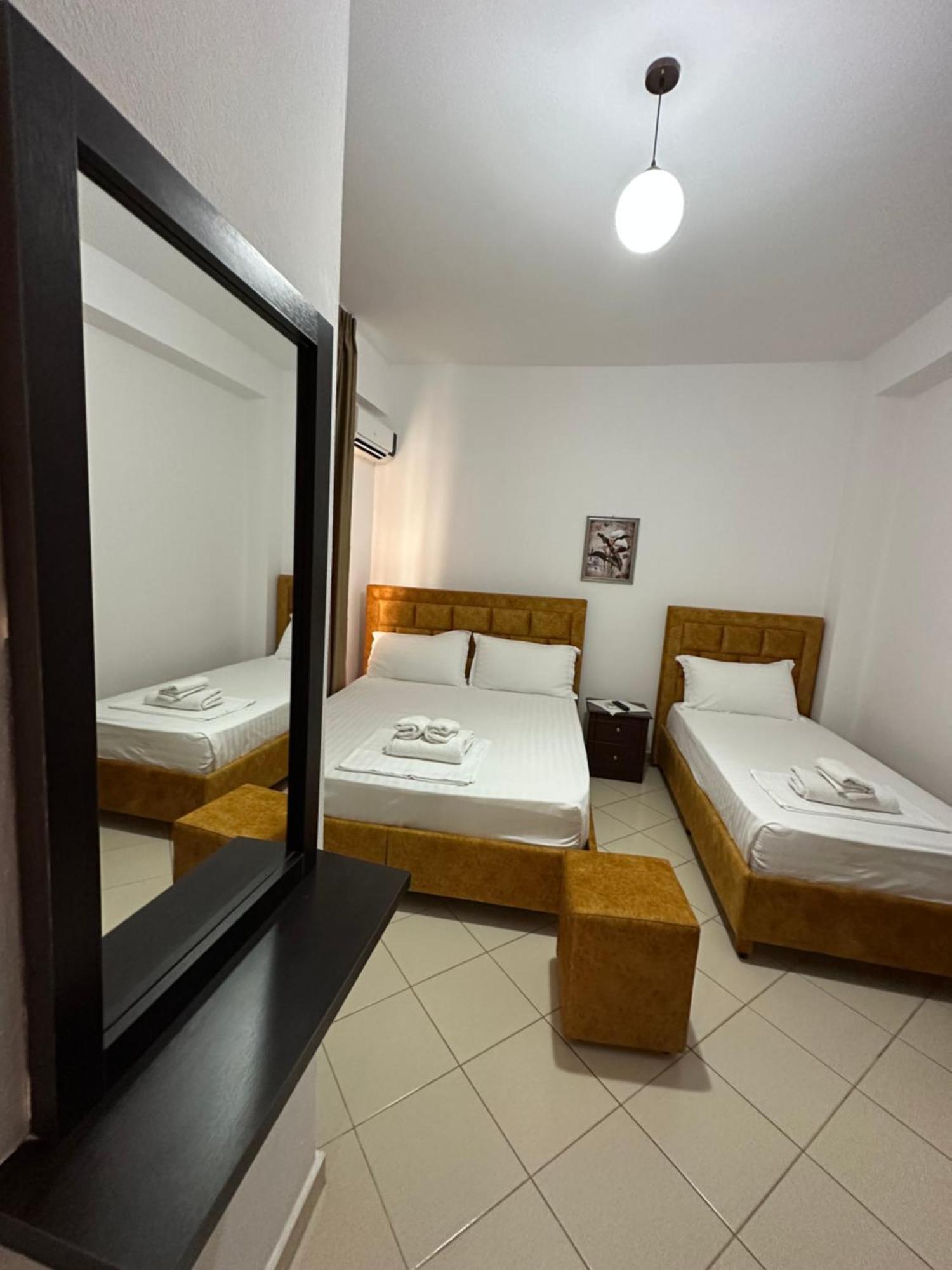Lengu Holidays Houses Sarandë 外观 照片