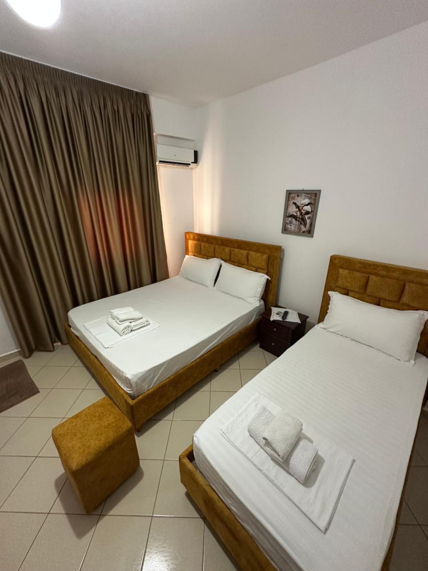 Lengu Holidays Houses Sarandë 客房 照片